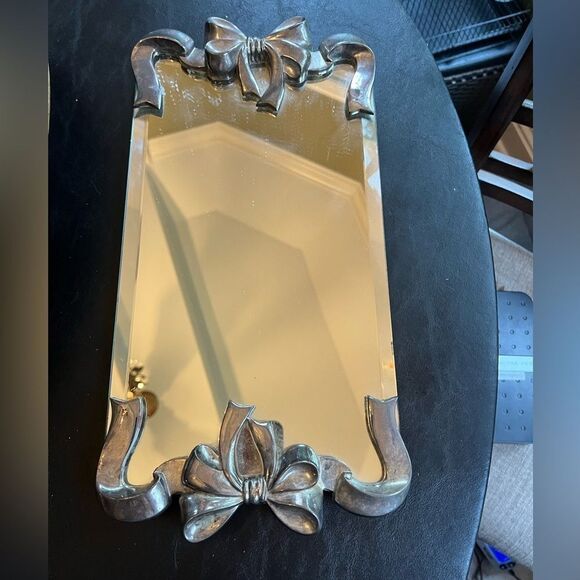 Vintage Gsa Goddinger Vanity Mirror w/Bows - Picture 2 of 6